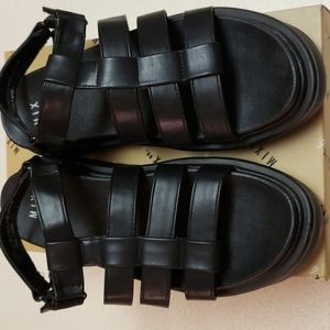 FLASH SALE!! Mix No.6 Gracie Black sandals NIB 10M